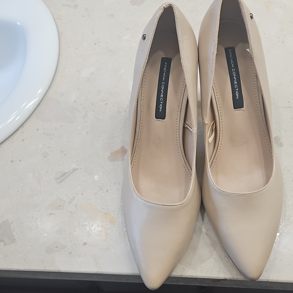 Classic Pointed-Toe Nude Pumps - Women's Dress 4 Inch  Heels